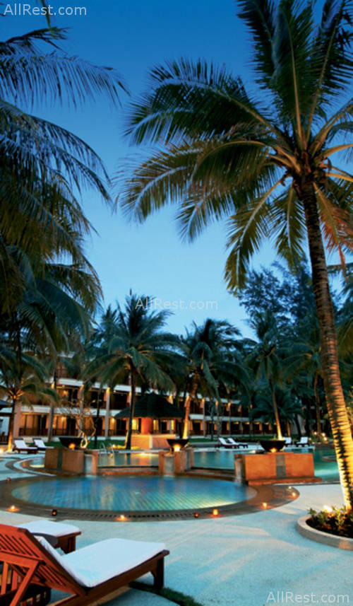 Kata Thani Beach Resort 3